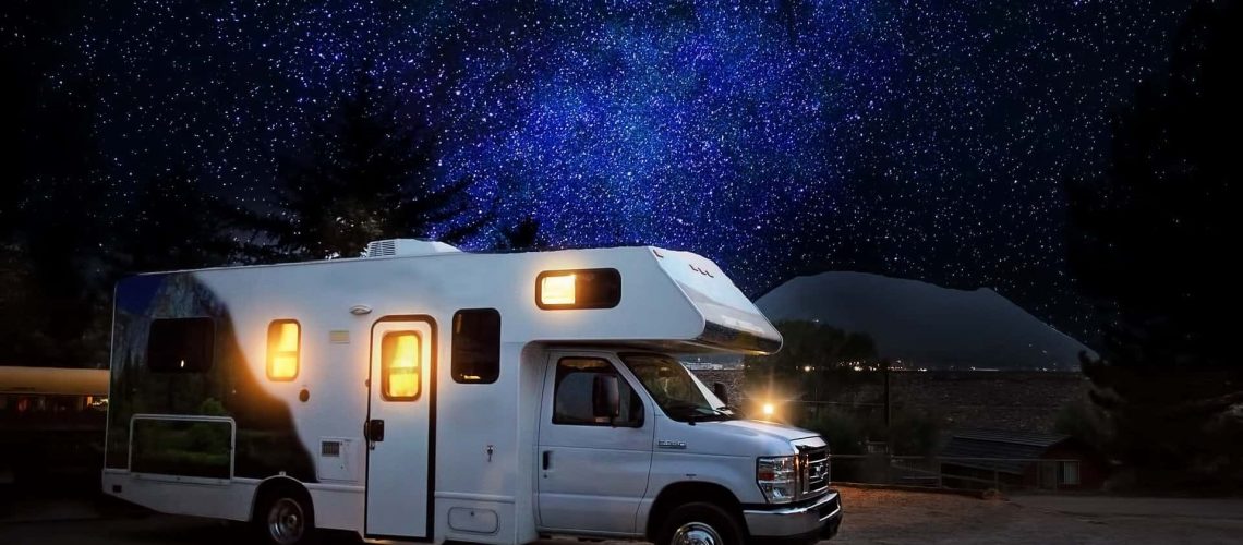 rv-2788677_1920